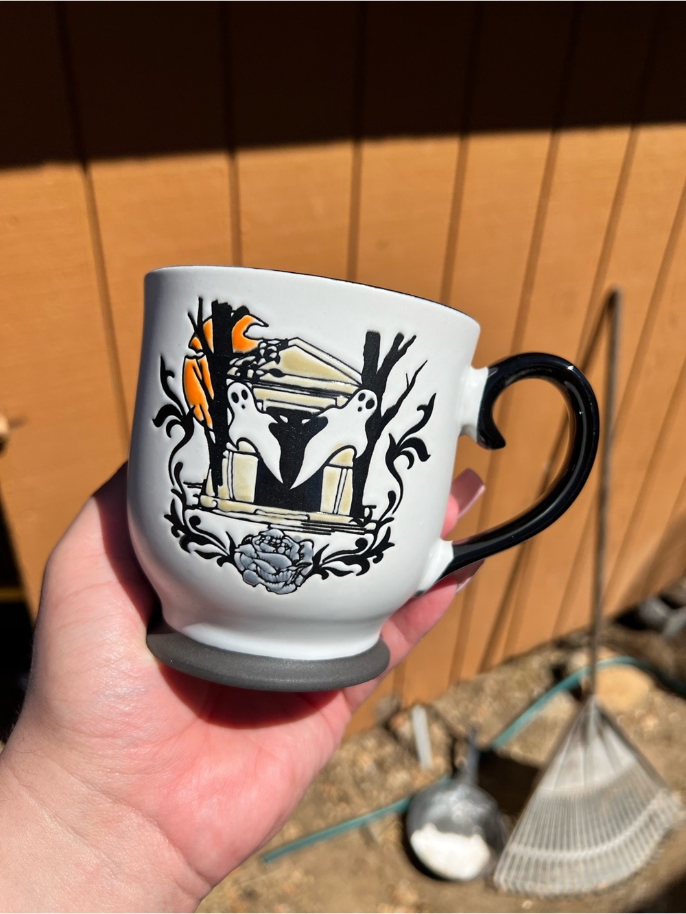 HAUNTED HOUSE GHOST MUG